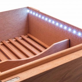 Xikar Humidor High Qualität Schwarz mit LED-Leiste
